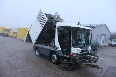 Ravo 540 Maxi Kompaktkehrmaschine KLIMA 540 Maxi Kompaktkehrmaschine KLIMA