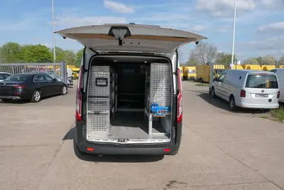 Ford Transit Custom 330 L2H1 Klima 3-Sitzer Tempomat Transit Custom 330 L2H1 Klima 3-Sitzer Tempomat