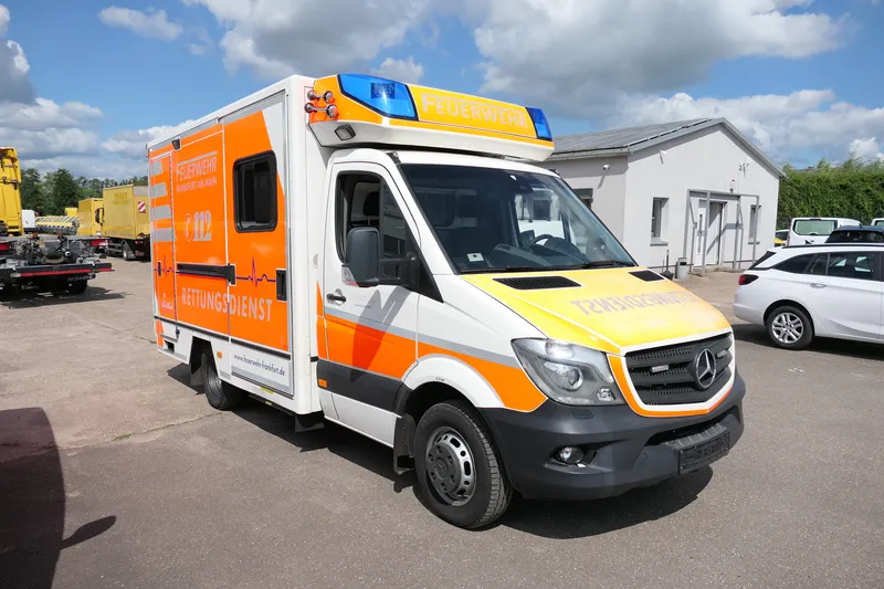 Mercedes-Benz Sprinter 519 CDI Klima Krankenwagen - Image 1