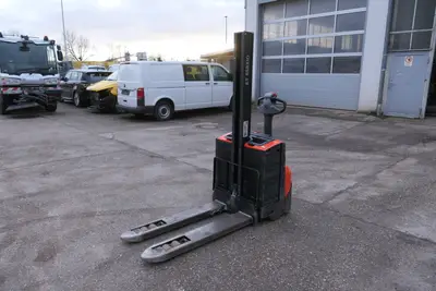 BT SWE 080L Batterie 20/2020 SWE 080L Batterie 20/2020