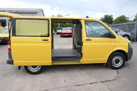 Volkswagen T5 Transporter 2.0 TDI PARKTRONIK - Thumbnail 8