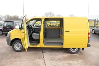Volkswagen T5 Transporter 2.0 TDI PARKTRONIK EURO-5 - Thumbnail 9