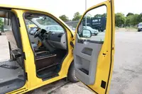 Volkswagen T5 Transporter 2.0 TDI PARKTRONIK - Thumbnail 10