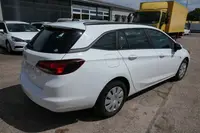 Opel Astra Sports Tourer 1.5 CDTI KLIMA - Thumbnail 3