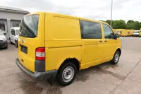 Volkswagen T5 Transporter 2.0 TDI PARKTRONIK EURO-5 - Thumbnail 5