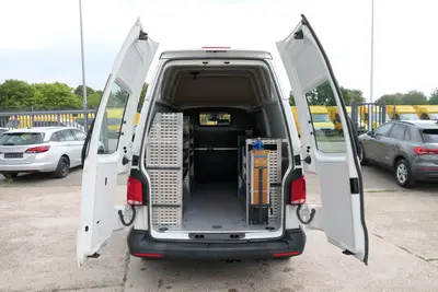 Volkswagen T6.1 Transporter 2.0 TDI 4Motion Hochdach Lang T6.1 Transporter 2.0 TDI 4Motion Hochdach Lang