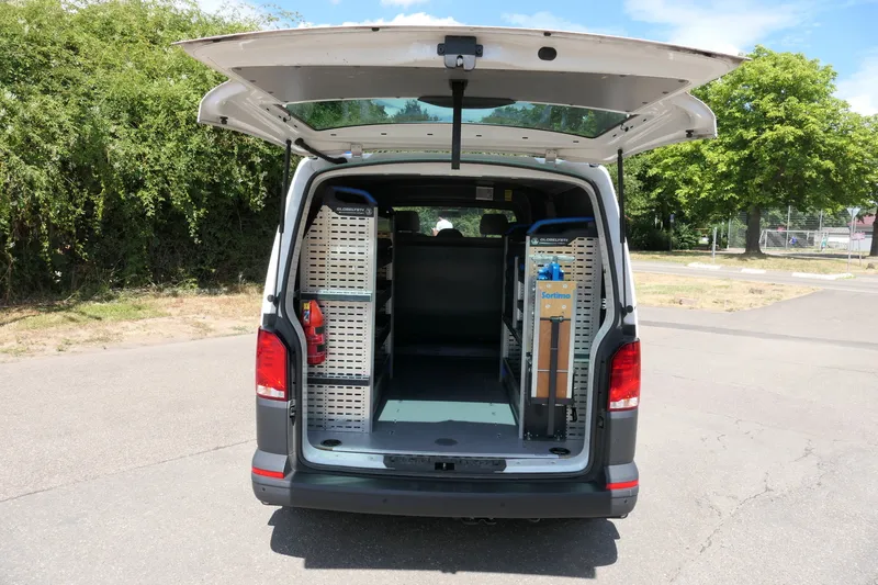 Volkswagen T6.1 Transporter 2.0 TDI DoKa lang 4MOTION Klima - Image 1