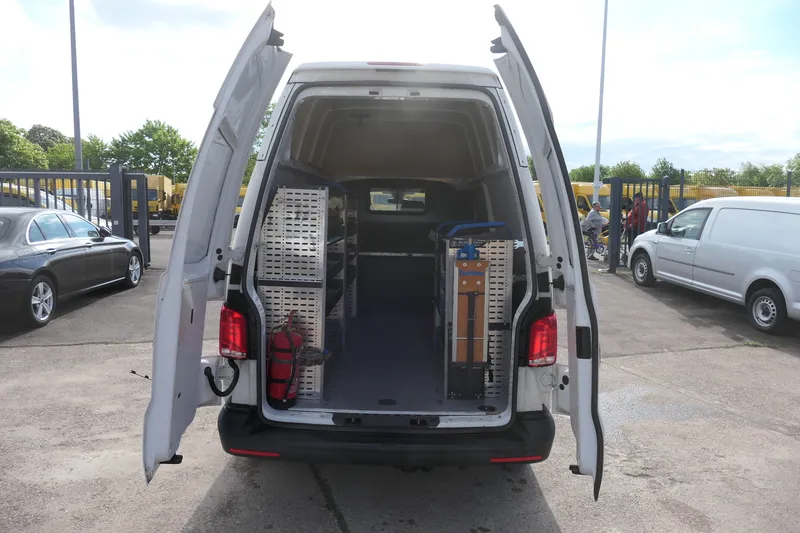 Volkswagen T6.1 Transporter 2.0 TDI 4Motion Hochdach Lang - Image 1