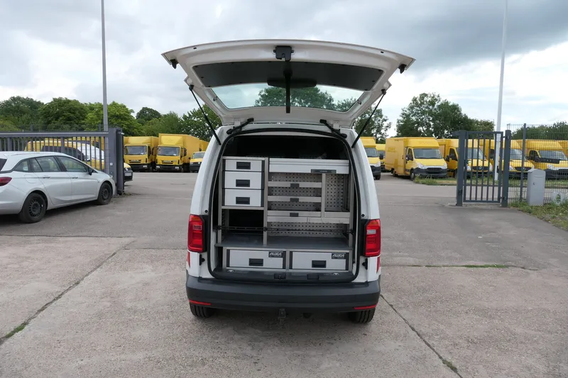 Volkswagen Caddy 2.0 TDI 4Motion Klima AHK Tempomat - Image 1