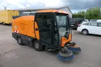 Johnston CN200 Sweeper - Thumbnail 3
