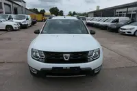 Dacia Duster 1.5 dCi 110 Black Shadow 4x4 - Thumbnail 2