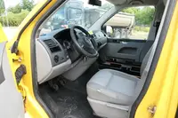 Volkswagen T5 Transporter 2.0 TDI PARKTRONIK - Thumbnail 8