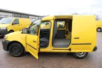 Volkswagen Caddy 2.0 TDI EURO-5 PARKTRONIK 6-GANG - Thumbnail 9