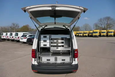 Volkswagen Caddy 2.0 TDI 4Motion Klima Werkstatteinbauten Caddy 2.0 TDI 4Motion Klima Werkstatteinbauten