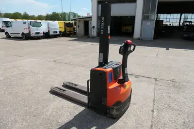 BT SWE 080L Batterie 22/2022 SWE 080L Batterie 22/2022