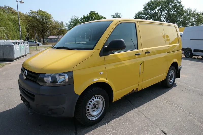 Volkswagen T5 Transporter 2.0 TDI - Image 1