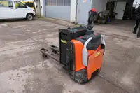 Toyota Levio LPE 200 - Thumbnail 3