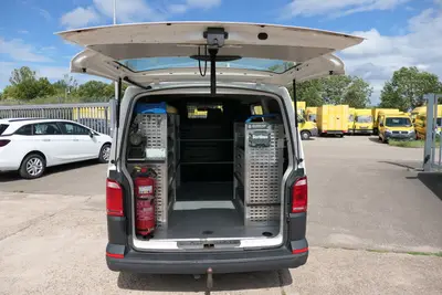 Volkswagen T6 Transporter 2.0 TDI 4Motion 3Sitzer KLIMA AHK T6 Transporter 2.0 TDI 4Motion 3Sitzer KLIMA AHK