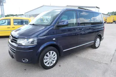 Volkswagen T5 Multivan Highline 2.0 TDI Klima AHK Tempomat T5 Multivan Highline 2.0 TDI Klima AHK Tempomat