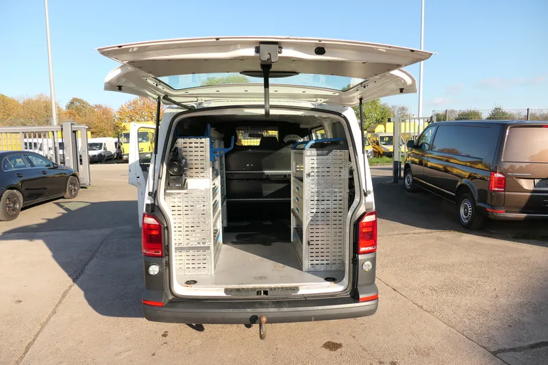 Volkswagen T6 Transporter 2.0 TDI 4Motion 3Sitzer KLIMA AHK - Image 1