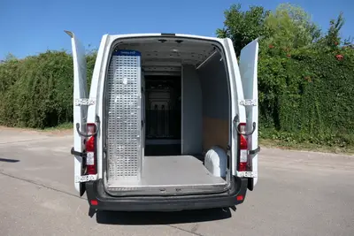 Renault Master 130 dCi L3H2 Euro6 KLIMA COC Regal Master 130 dCi L3H2 Euro6 KLIMA COC Regal
