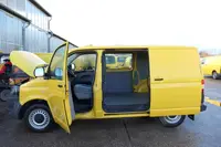 Volkswagen T5 Transporter 2.0 TDI PARKTRONIK EURO-5 - Thumbnail 10