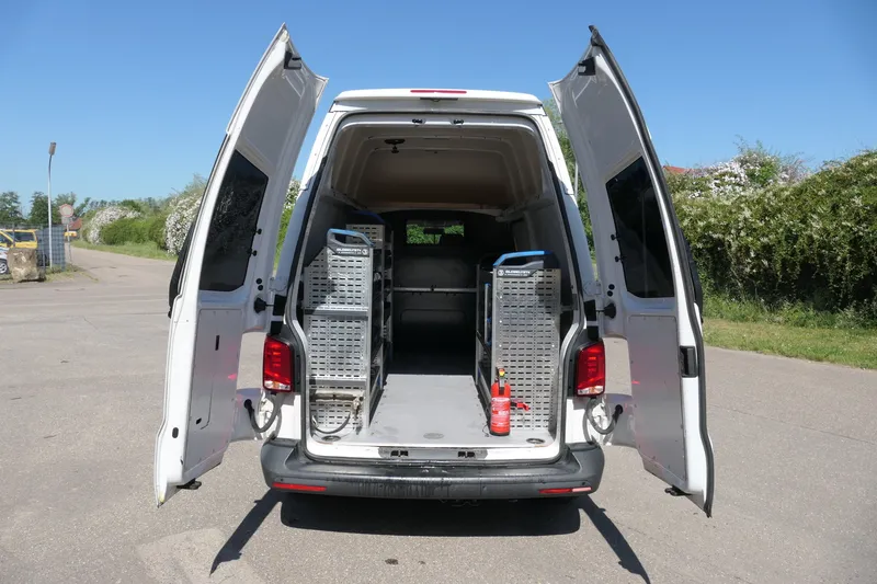Volkswagen T6.1 Transporter 2.0 TDI 4Motion Hochdach Lang - Image 1