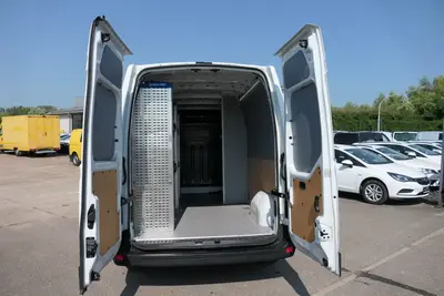 Renault Master 130 dCi L3H2 Euro6 KLIMA COC Regal Master 130 dCi L3H2 Euro6 KLIMA COC Regal