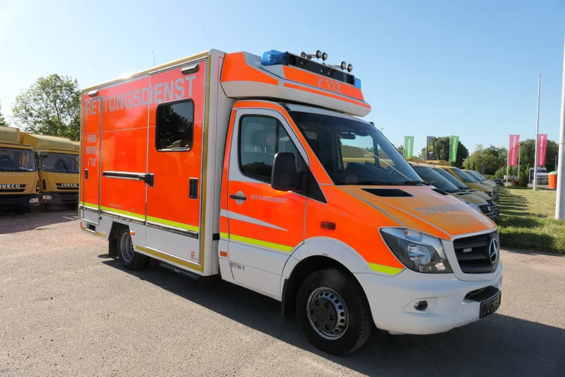 Mercedes-Benz Sprinter 519 CDI Klima Krankenwagen - Image 1