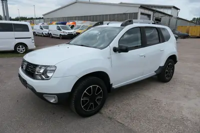Dacia Duster 1.5 dCi 110 Black Shadow 4x4 Duster 1.5 dCi 110 Black Shadow 4x4