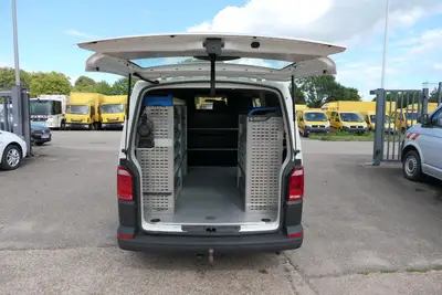 Volkswagen T6 Transporter 2.0 TDI 4Motion lang 3Sitzer AHK T6 Transporter 2.0 TDI 4Motion lang 3Sitzer AHK