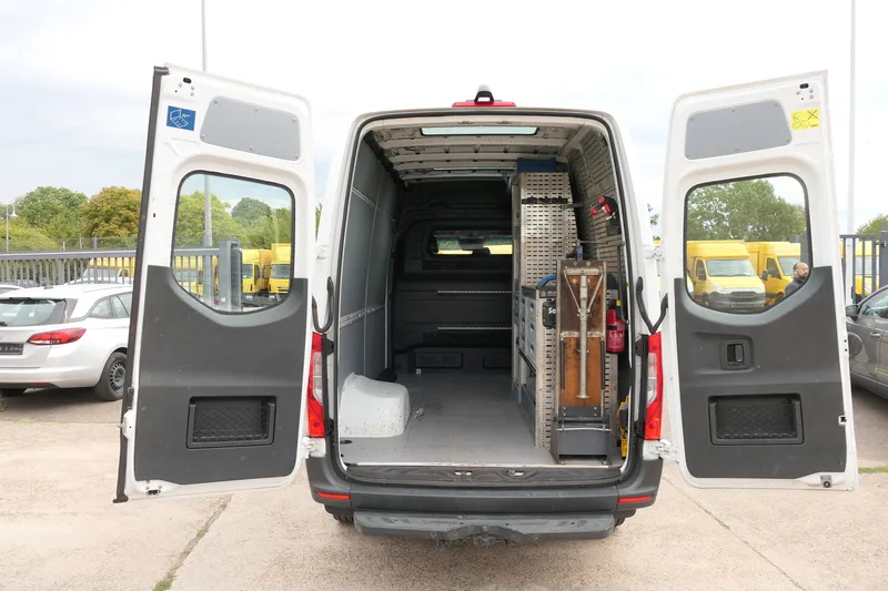 Mercedes-Benz Sprinter 514 CDI RWD - Image 1