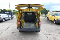 Volkswagen T5 Transporter 2.0 TDI PARKTRONIK - Thumbnail 8