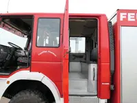 Iveco FF 95 E 18W LF 8/6 DoKa 4X4 SFZ FEUERWEHR - Thumbnail 20