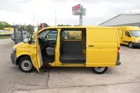 Volkswagen T5 Transporter 2.0 TDI PARKTRONIK EURO-5 - Thumbnail 9