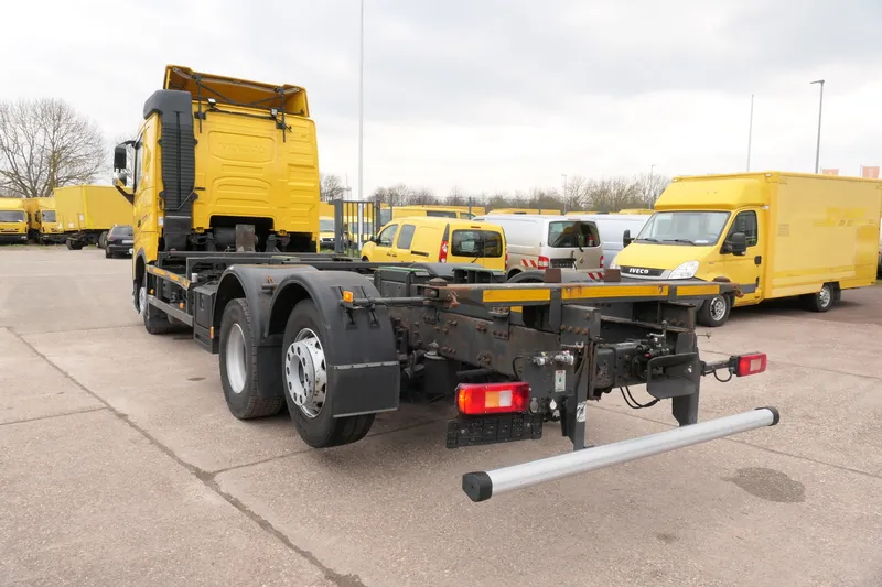 Volvo FH 26.420 6x2 BDF - Image 1