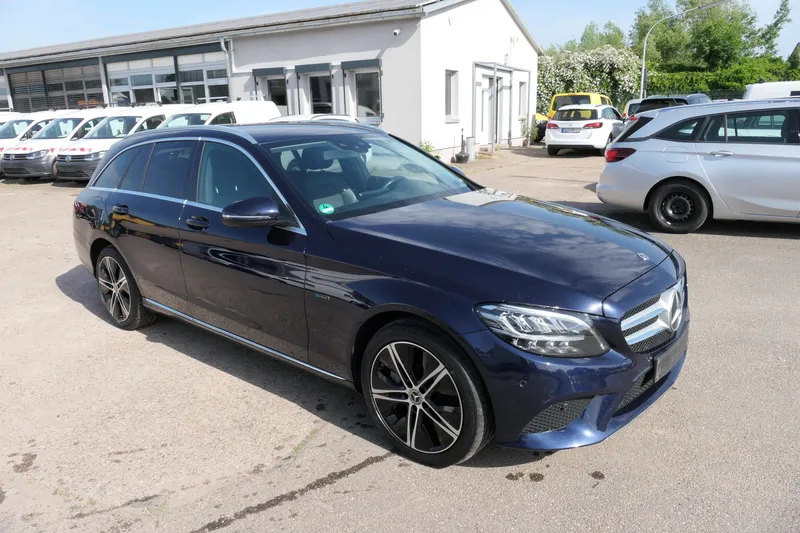 Mercedes-Benz C300 Avantgarde Klima Navi AHK - Image 1