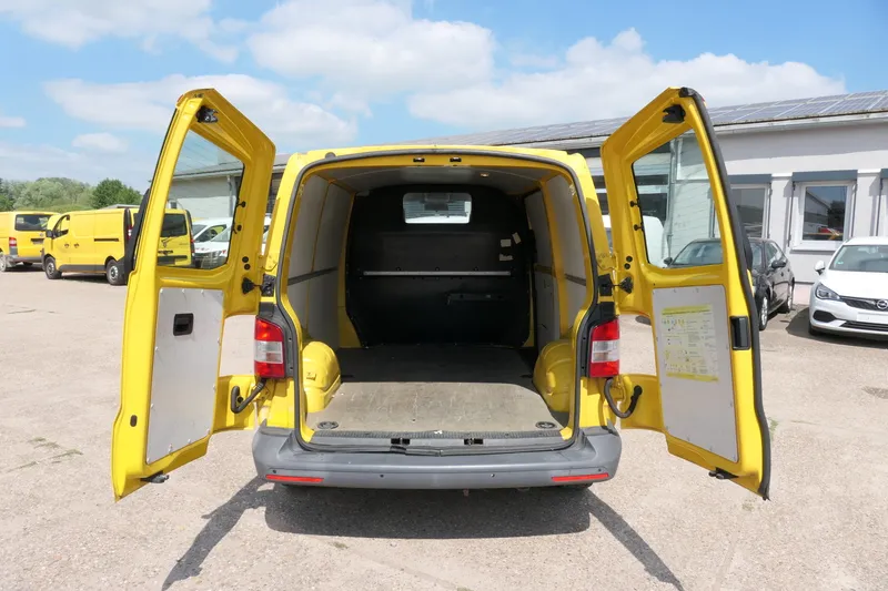 Volkswagen T5 Transporter 2.0 TDI 2-Sitzer Flügeltüren EUR5 - Image 1